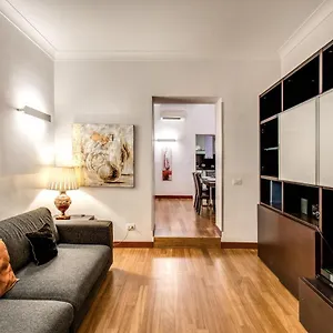 Appartement Bernini Near The Trevi Fountain - 4 Bedroom, Rome